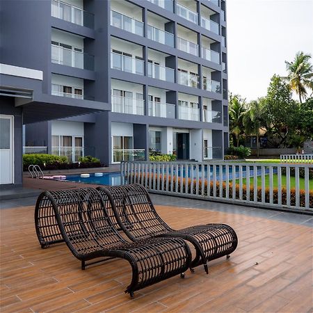 Kent Baywatch Suites Kochi Exterior foto