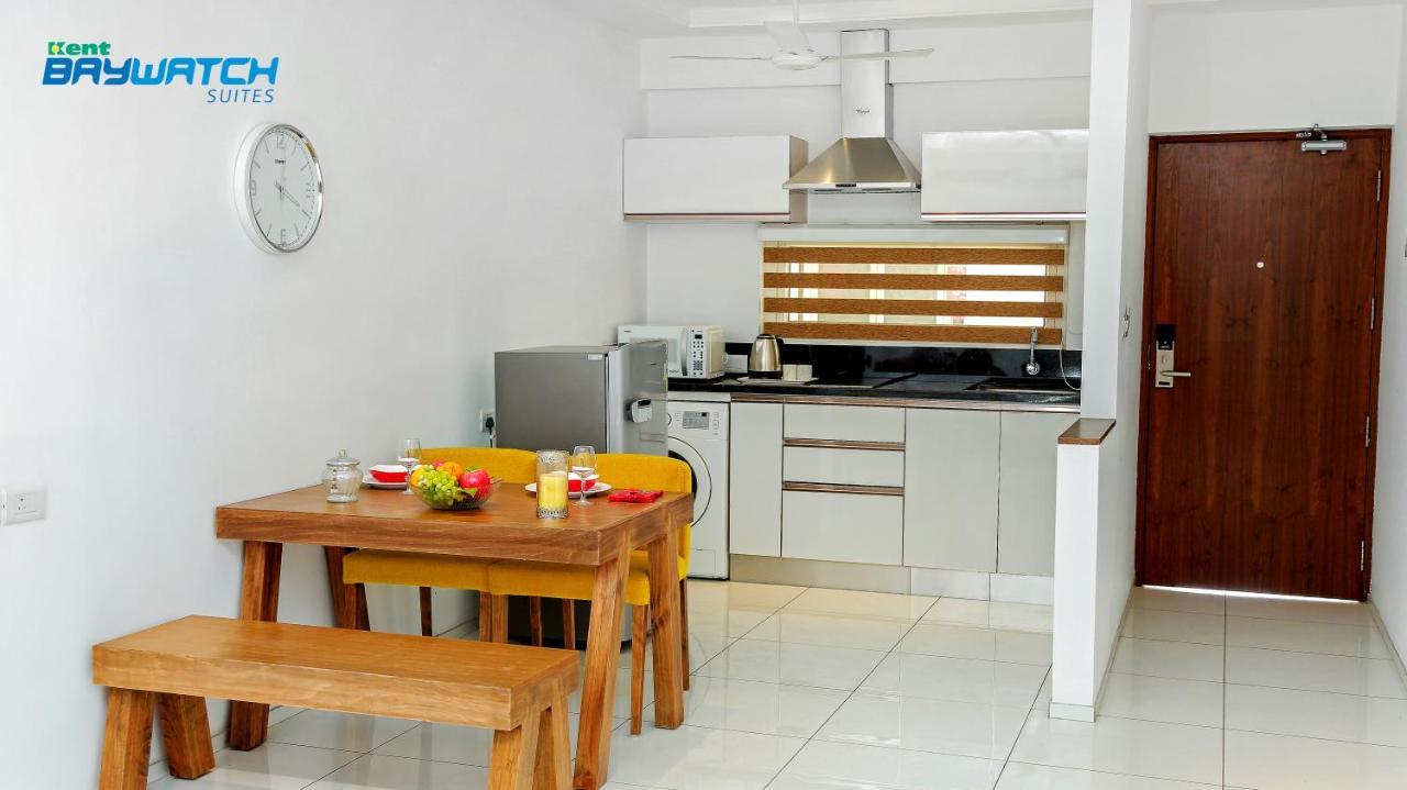 Kent Baywatch Suites Kochi Exterior foto